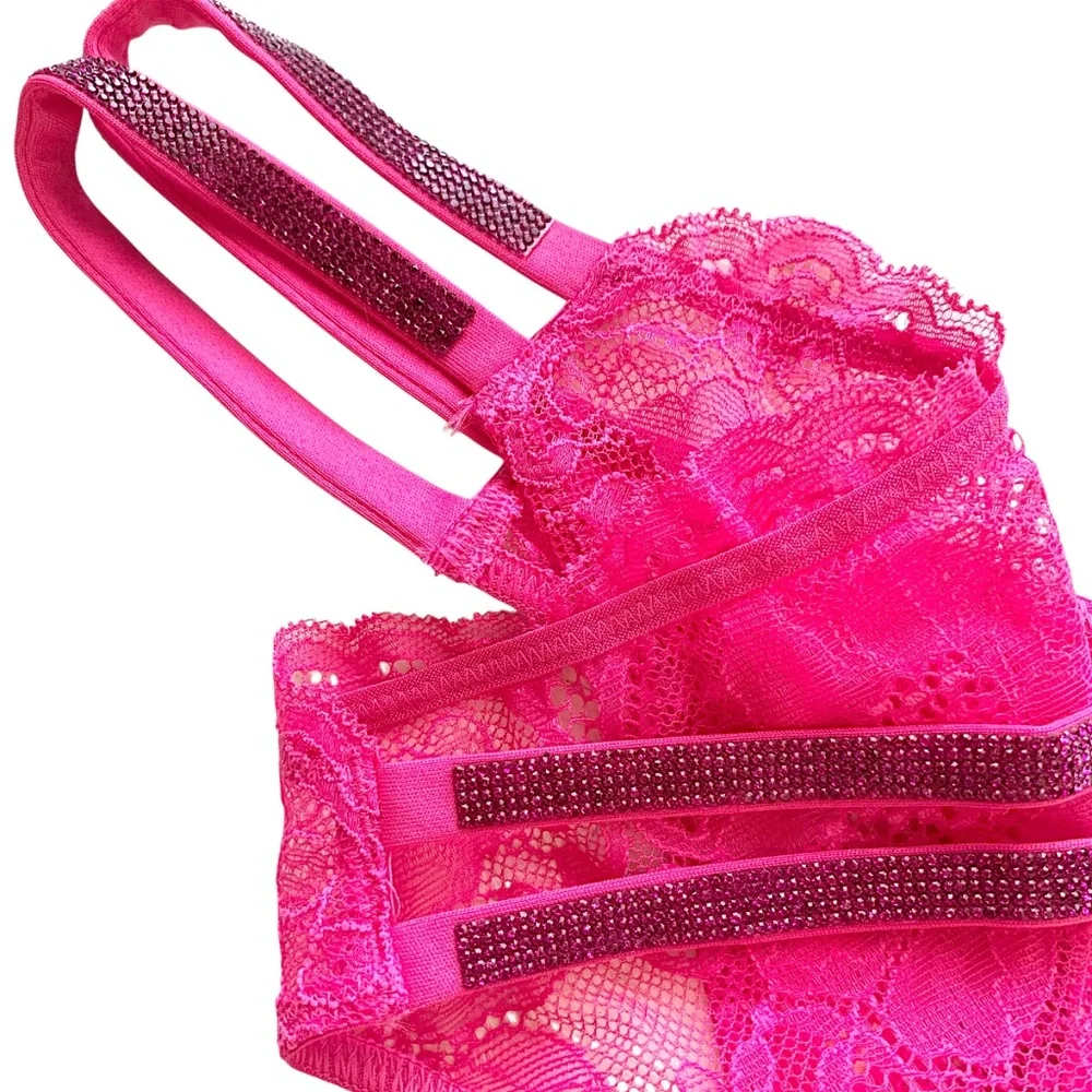 Victoria’s Secret Thong Panties Medium New